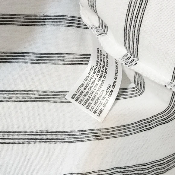 A New Day * Black & White Stripe 3/4 Sleeve Top* NWT * Multiple Sizes * - Picture 6 of 9